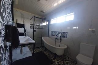  Bedroom Property for Sale in Uitsig Western Cape